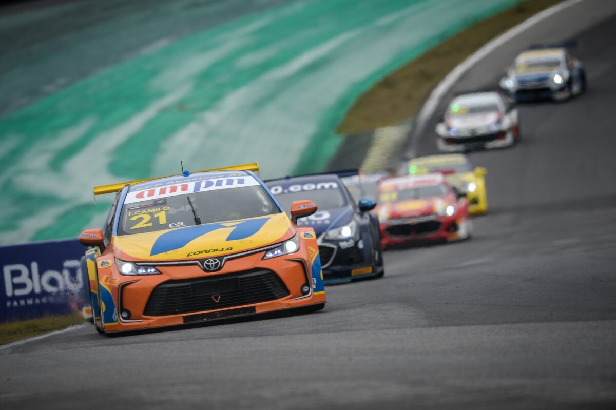 Stock Car faz decisão mais imprevisível da história em Interlagos