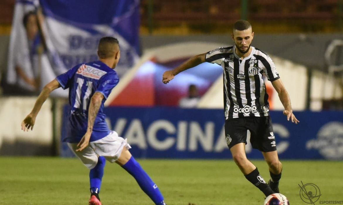Sob os olhares de Holan, Santos empata com Santo André no Paulista 2021