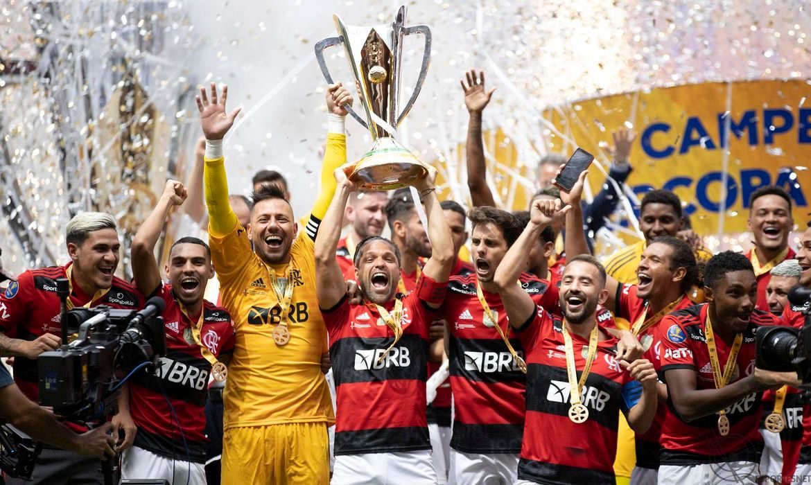 Jogo sensacional, decisão nos penais e Flamengo campeão