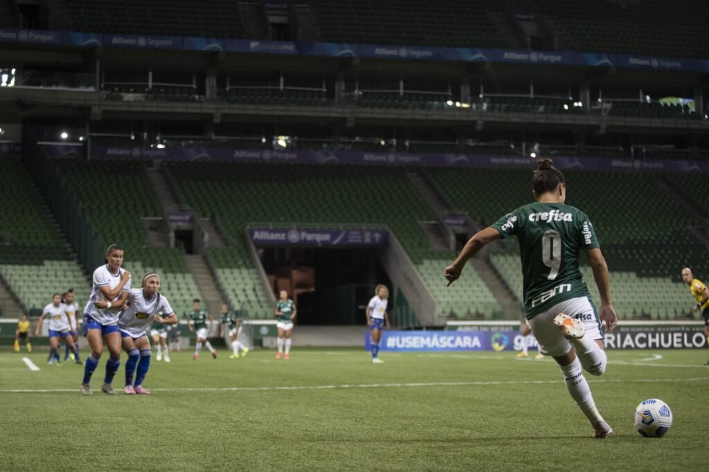 Palmeiras vence Cruzeiro no Allianz Parque pelo Brasileiro Feminino 2021
