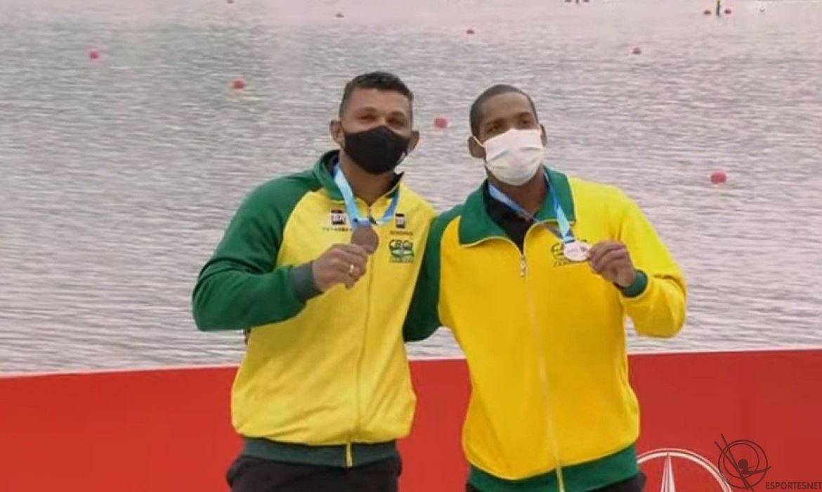 Isaquias Queiroz e Jacky Godmann são bronze na Copa do Mundo de canoagem