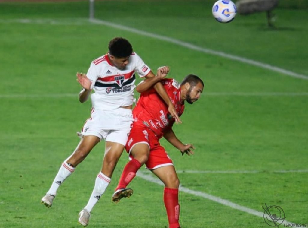 São Paulo goleia na Copa do Brasil
