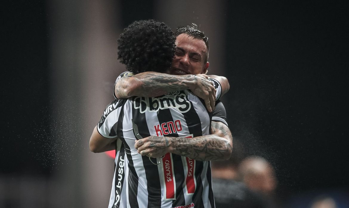 Galo forte vingador…após 50 anos, Atlético volta a ser campeão brasileiro de futebol