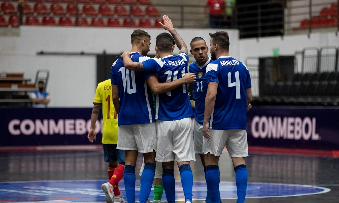 Brasil supera Colômbia pela Copa América de futsal