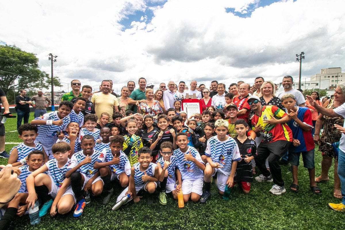 Campo do Scândia é inaugurado em Taboão da Serra (SP)