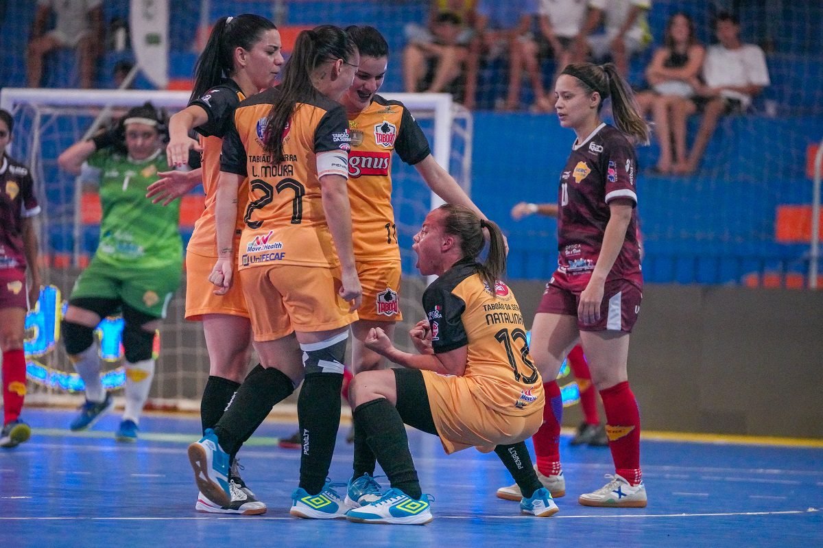 E.C Taboão Magnus estreia com vitória na Liga Feminina de Futsal