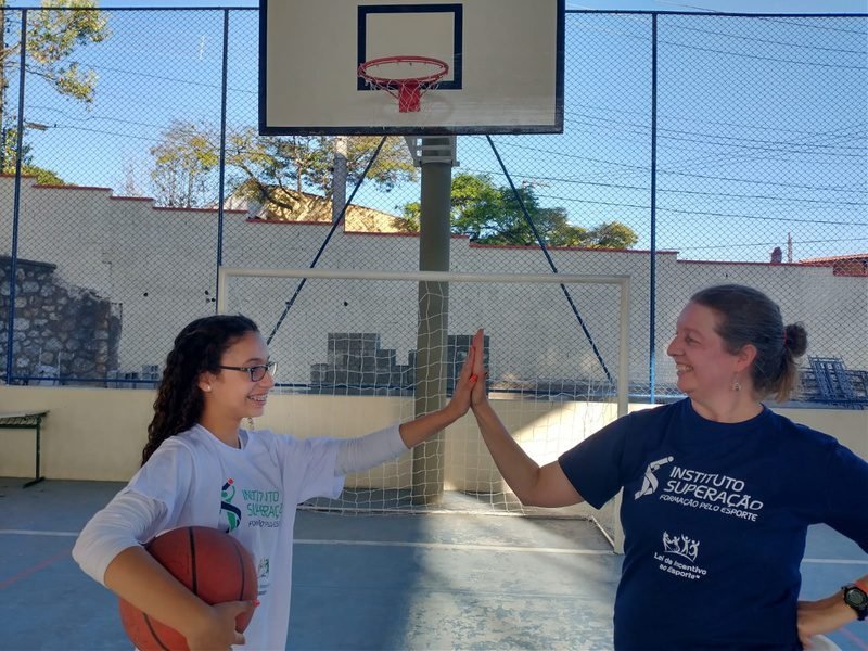 Instituto Superação: Formação pelo Esporte realiza 64 Super Festivais em escolas públicas parceiras