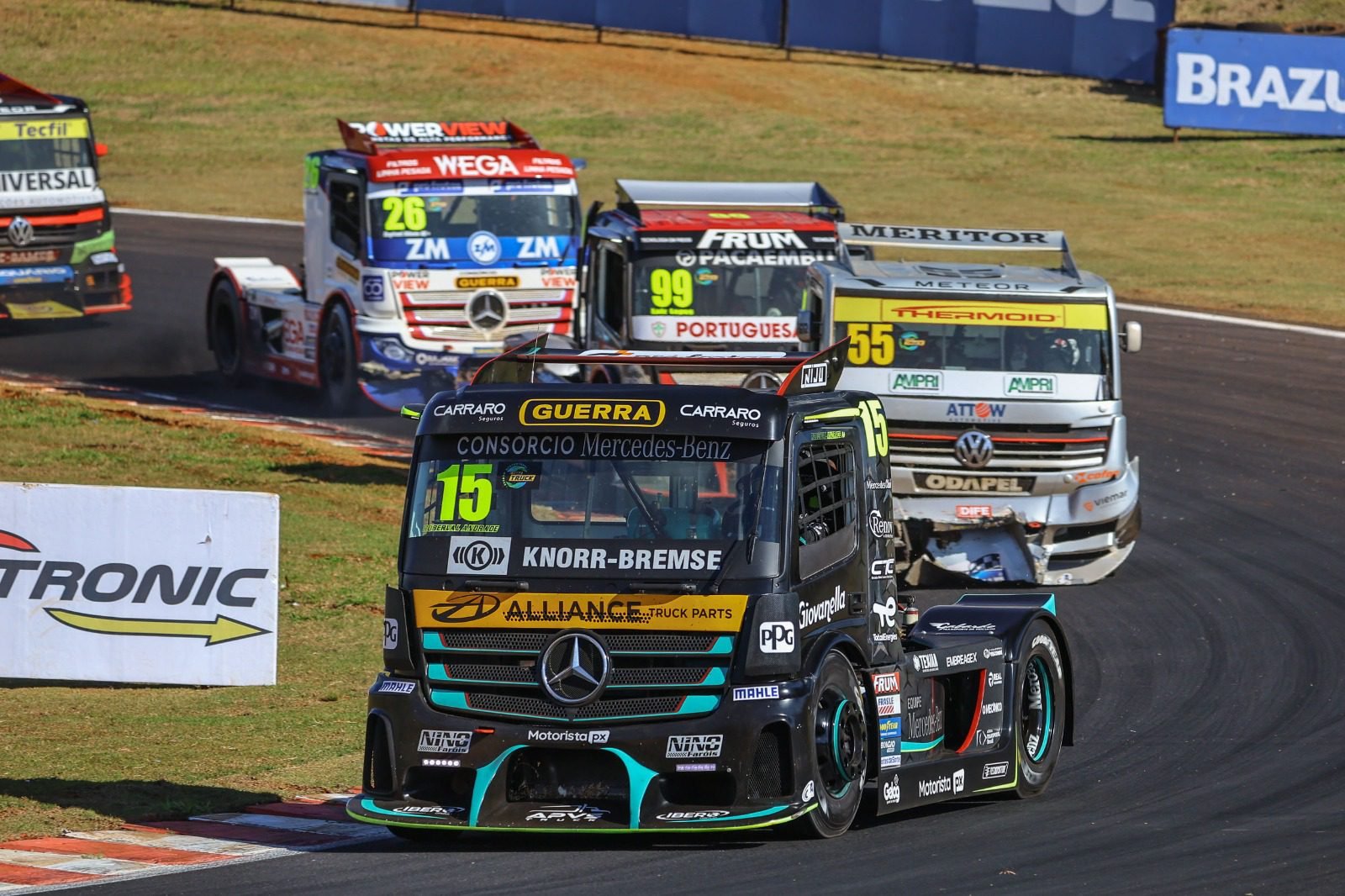 Roberval vence duas e Bia faz história em Cascavel