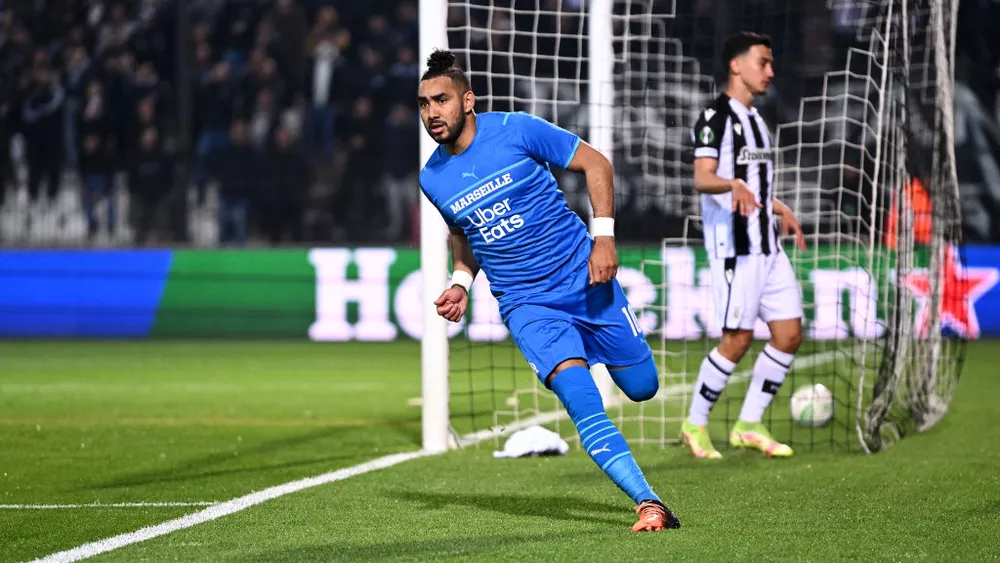 O nome de peso buscado por Paulo Bracks é Payet, que está livre no mercado e interessa o Vasco