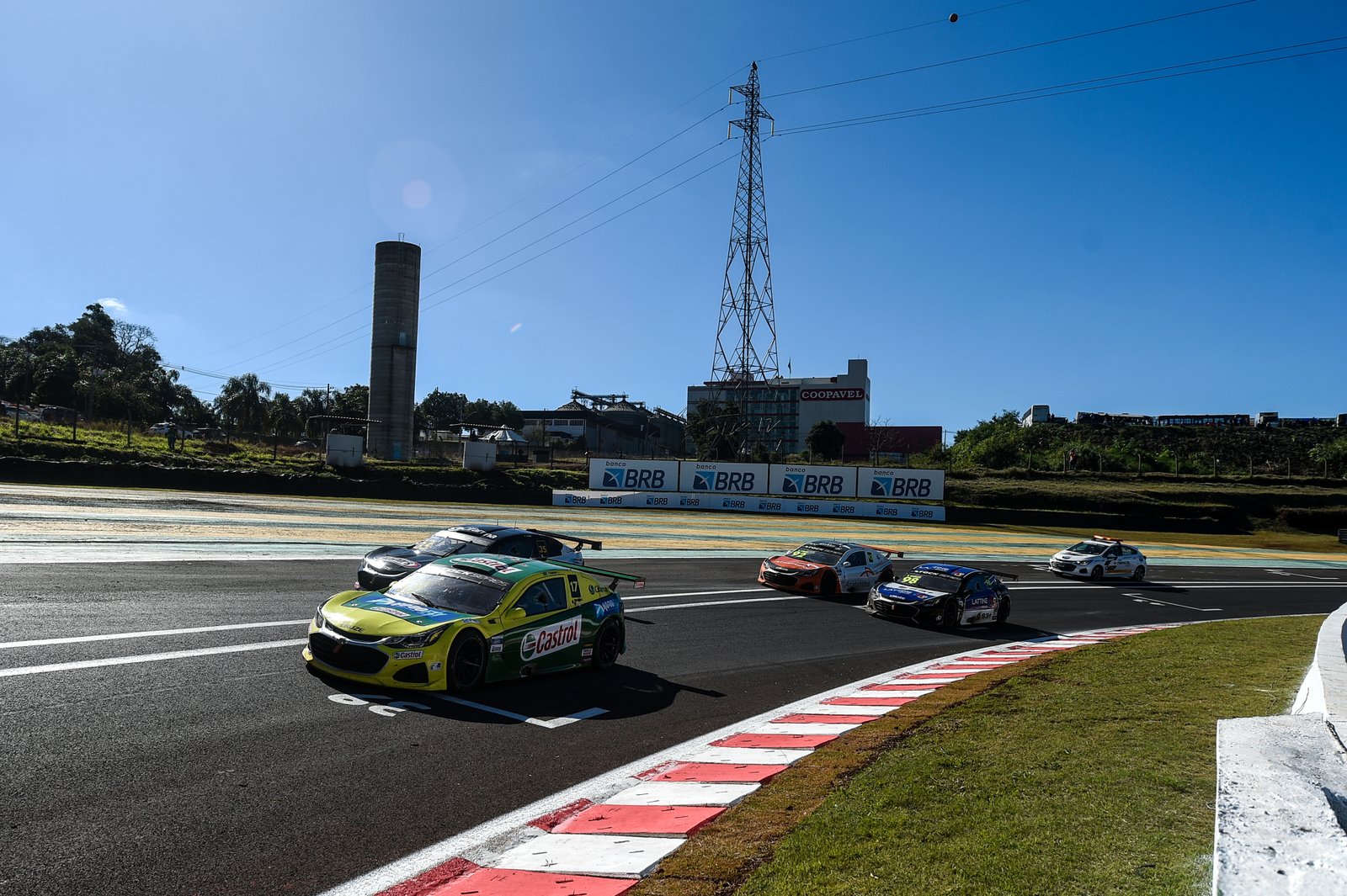 Velopark tem promessa de ótima corrida com pilotos “lutando” por superprêmio na Stock Series