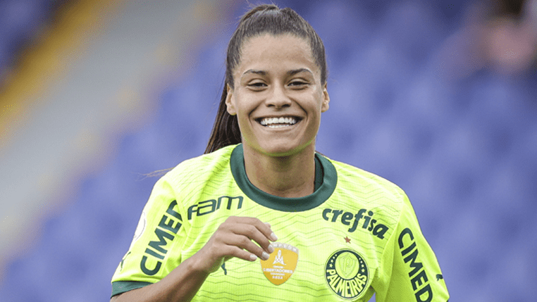 Atacante do Palmeiras, Lais Estevam comemora hat-trick na Libertadores feminina: “Alegria imensa”