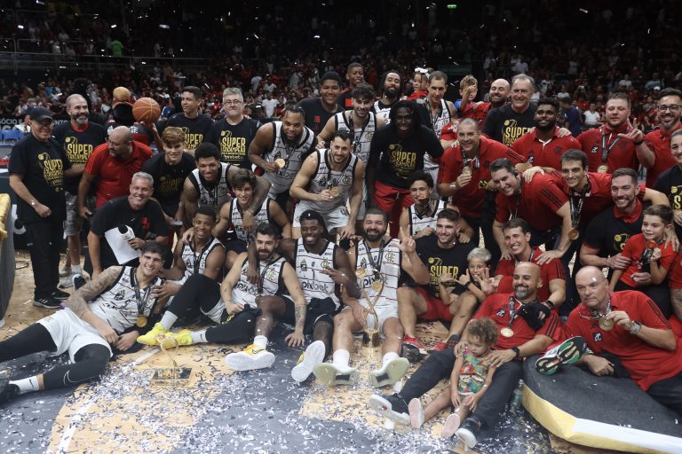 Fla conquista o tri na Copa Super 8 de basquete