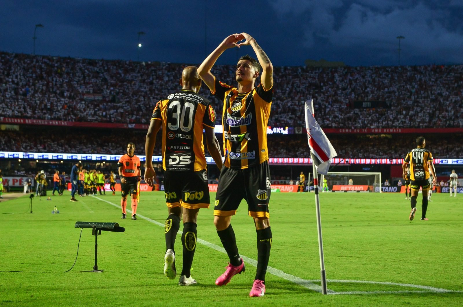 Xiiii!!! Novorizontino surpreende o São Paulo e se classifica para as semifinais do Paulistão