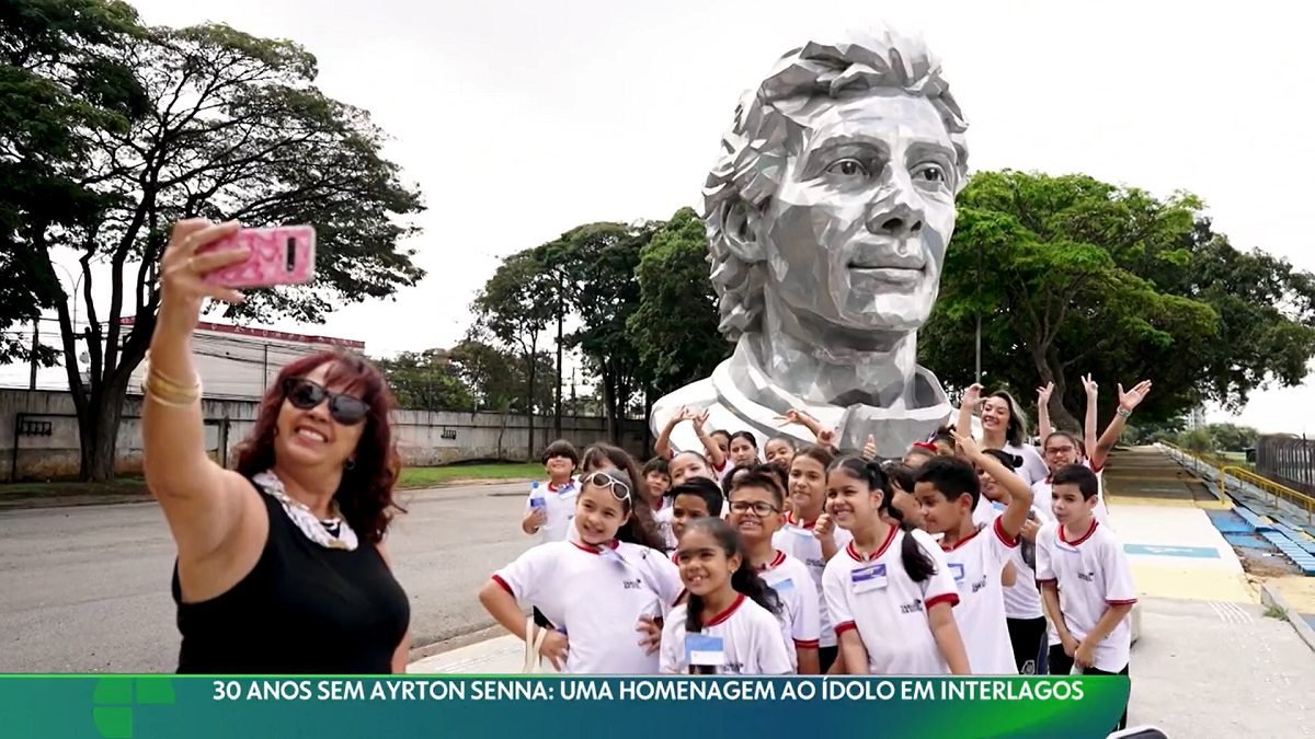 Esporte Espetacular apresenta matéria especial sobre Ayrton Senna com participação de alunos de escola de Taboão da Serra