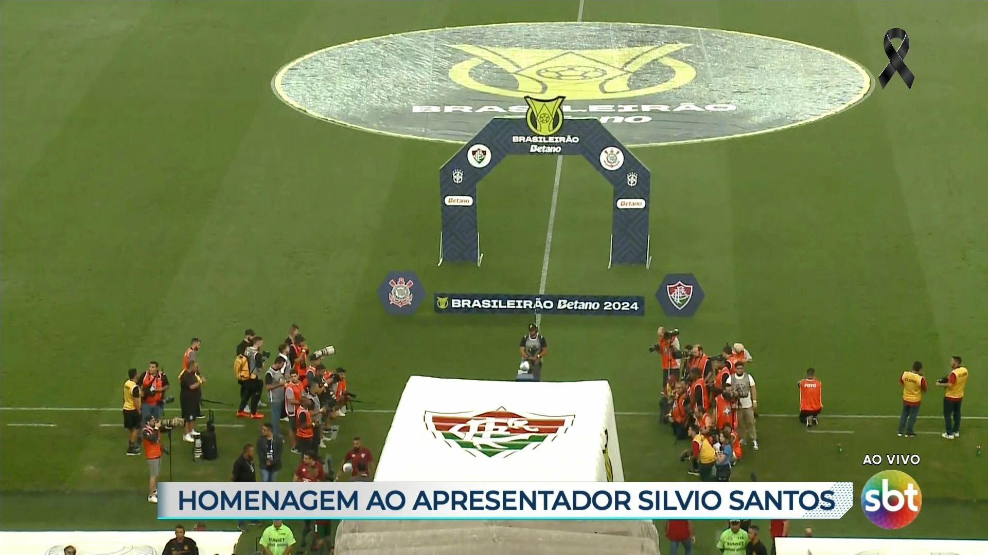 Em noite de homenagens a Silvio Santos, Fluminense e Corinthians ficam no empate