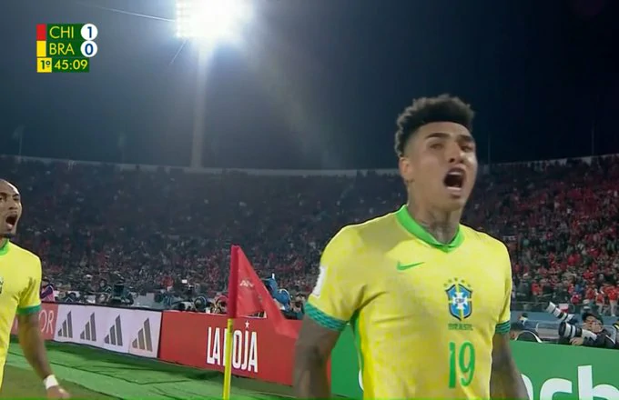 Atacantes do Fogão brilham em noite de futebol “sem sal” do Brasil contra a fraca seleção chilena