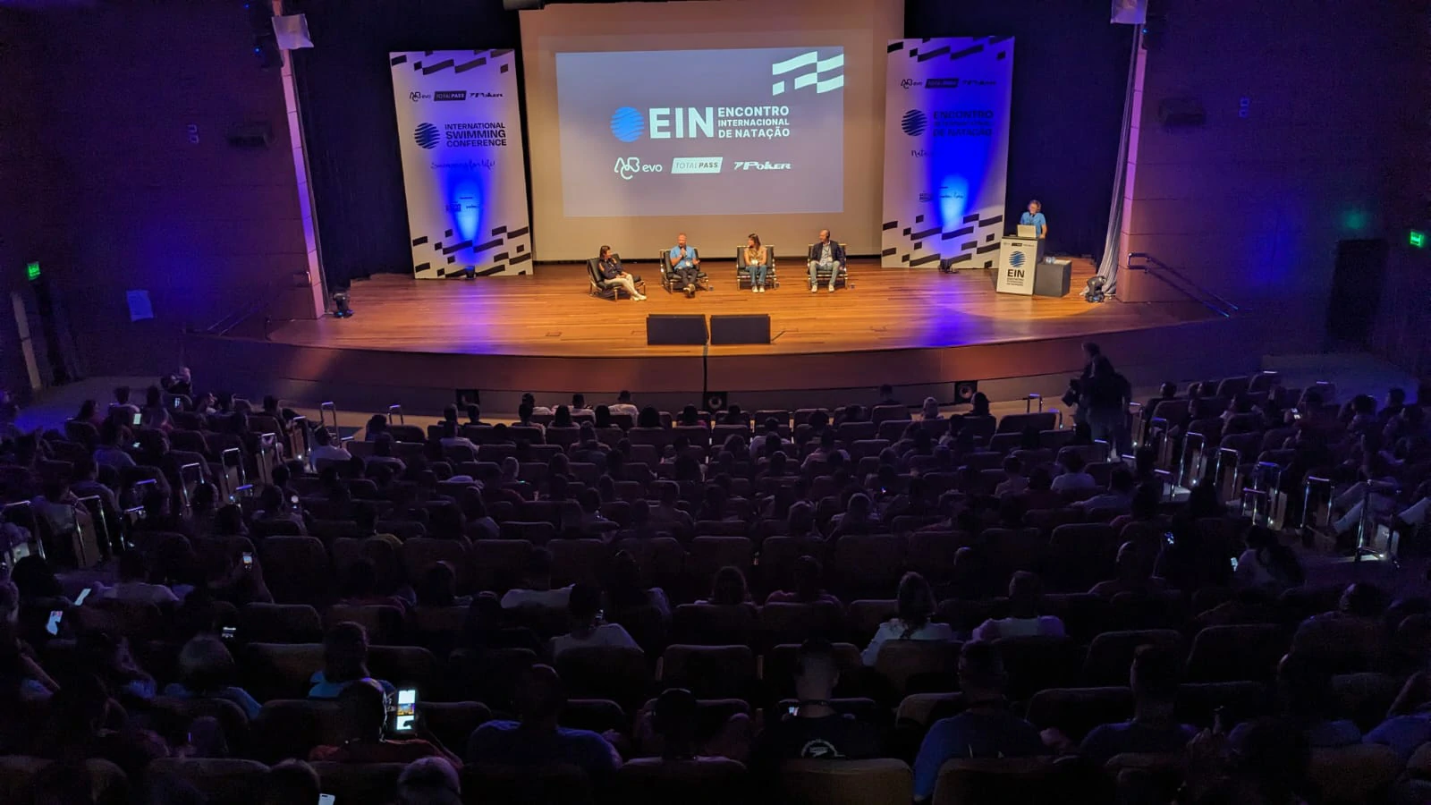 Encontro Internacional de Natação 2024 terá aula prática e ao vivo com portadores do transtorno do espectro autista