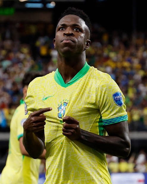 Brasil vence no final contra a Colômbia
