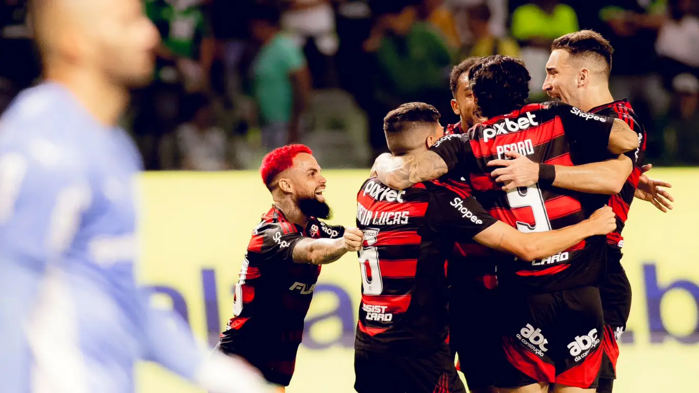 Rodada dez tem virada no Rio e Flamengo vencendo o líder Palmeiras.