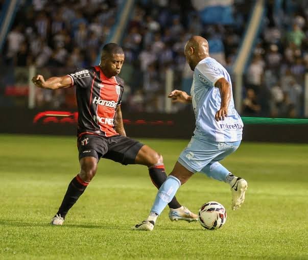 Diante o Botafogo-SP, Paysandu vence a primeira na Série B