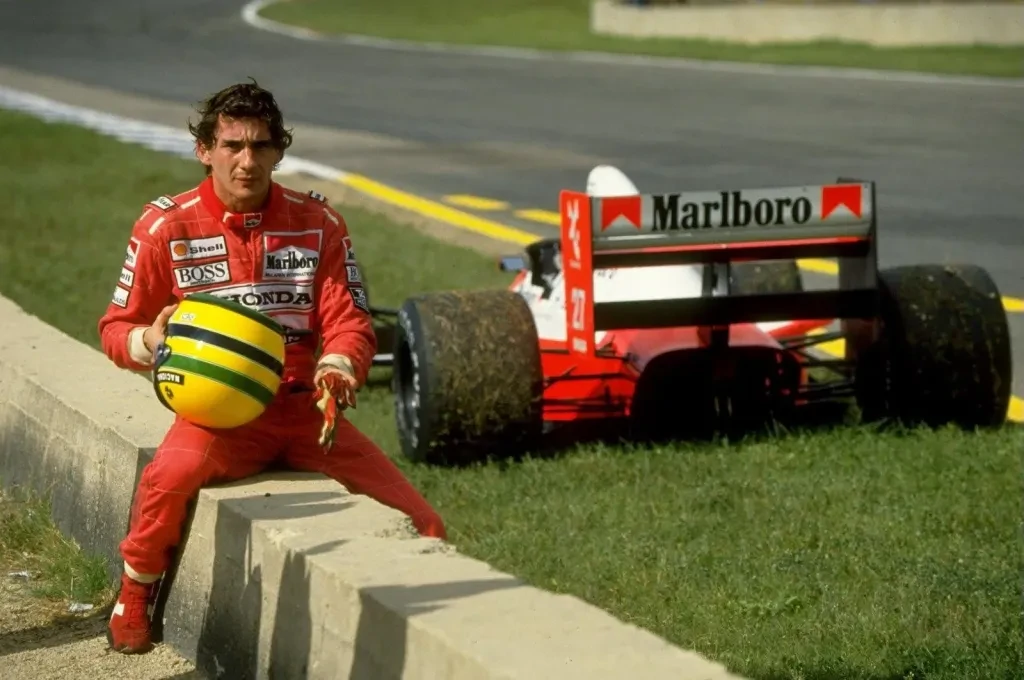 Reprodução da entrevista: Senna fala sobre vida e carreira